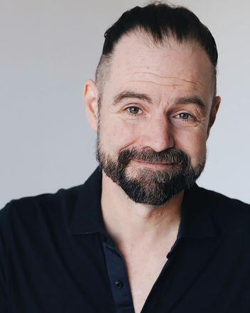 Director Geoffrey Kent