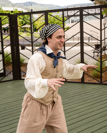 AJ Newbury as Featured Performer in Mariners Greenshow.