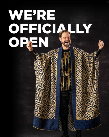 Geoffrey Kent as Antony in Antony and Cleopatra. Photo by Karl Hugh.